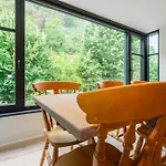 Nyaraló Li Rotche *